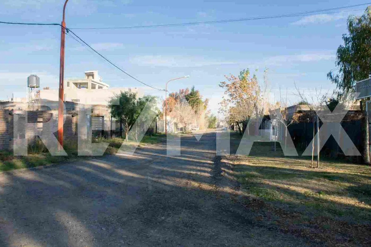 VENTA TERRENO 392 m2 B° RINCON LINDO I CIPOLLETTI 2