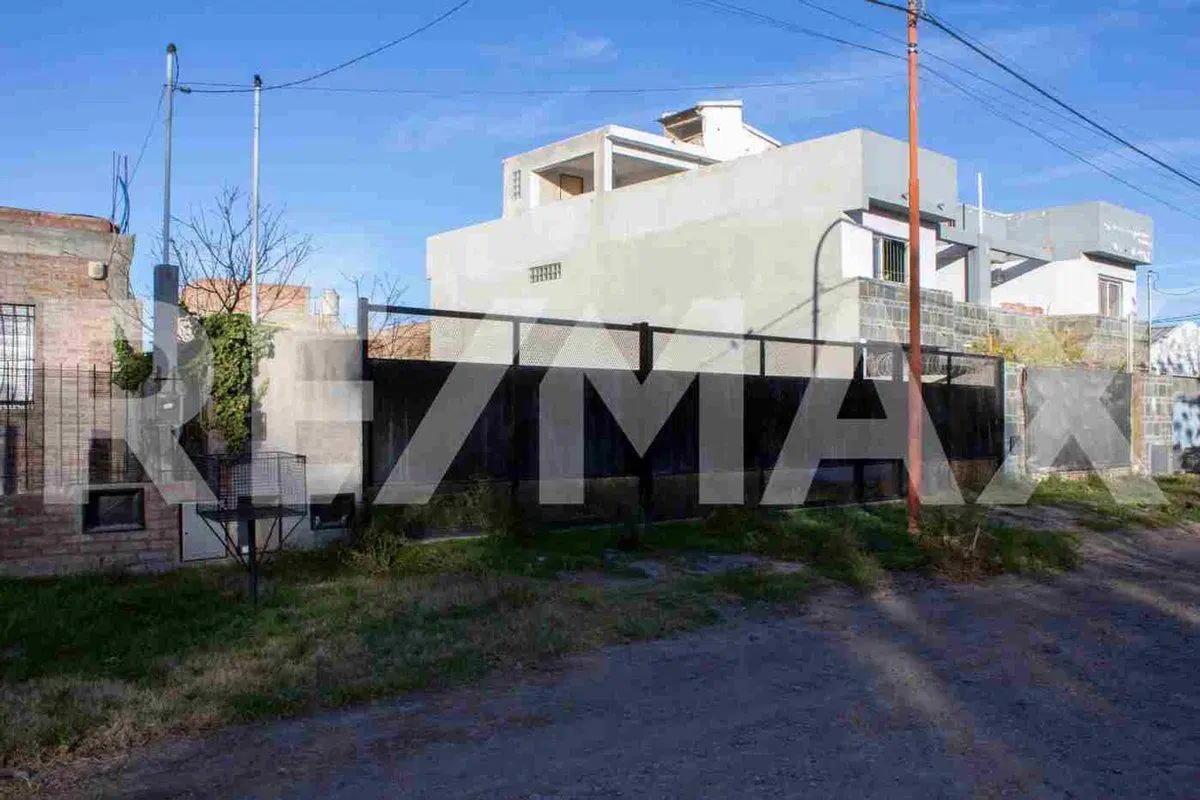 VENTA TERRENO 392 m2 B° RINCON LINDO I CIPOLLETTI 4