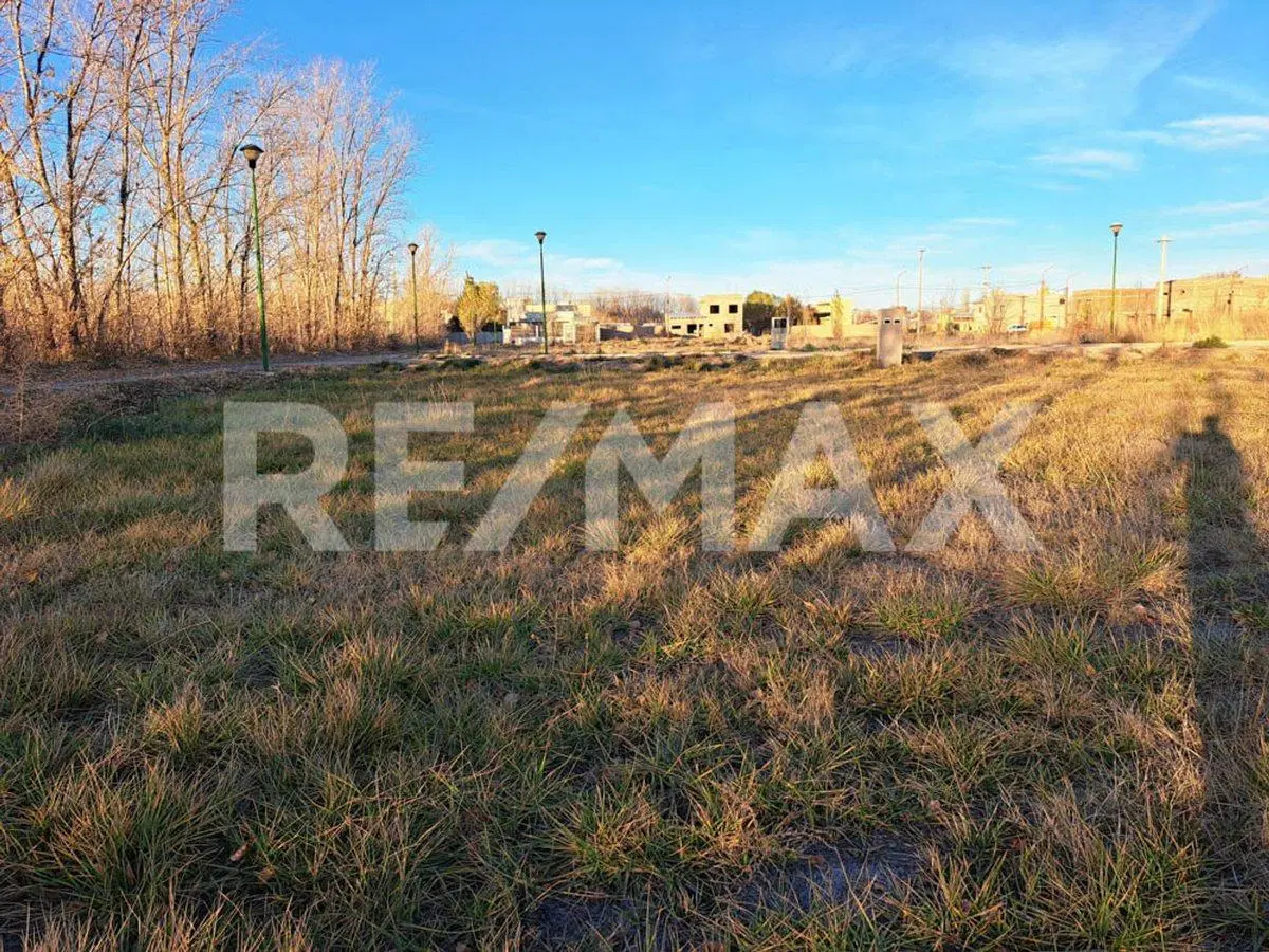 TERRENO EN VENTA BARRIO JUDICIALES FERNANDEZ ORO 3