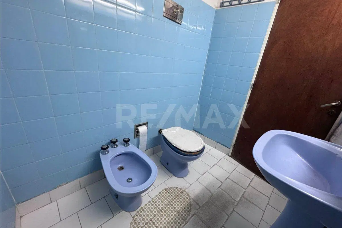 VENTA CASA 2 DORMITORIOS C/2 DPTOS EN PB  NEUQUEN 3
