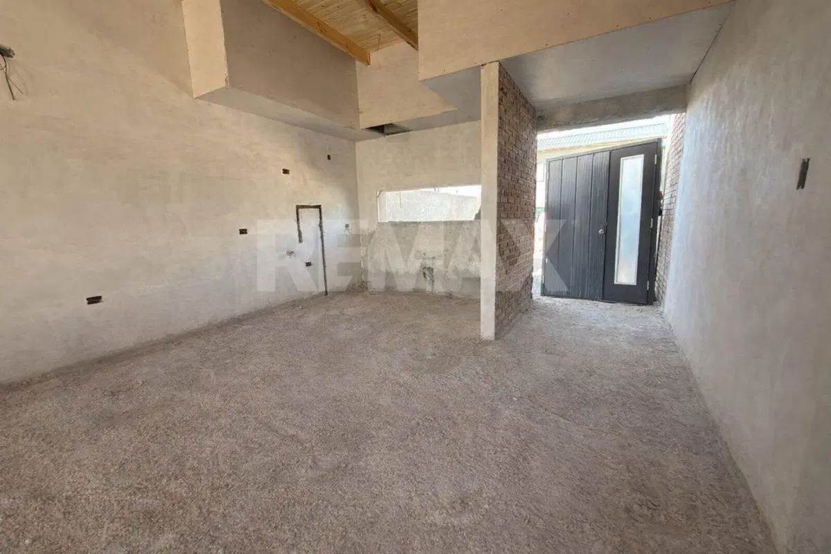 VENTA CASA 2 DORMITORIOS - B° GARDINAL NQN 4