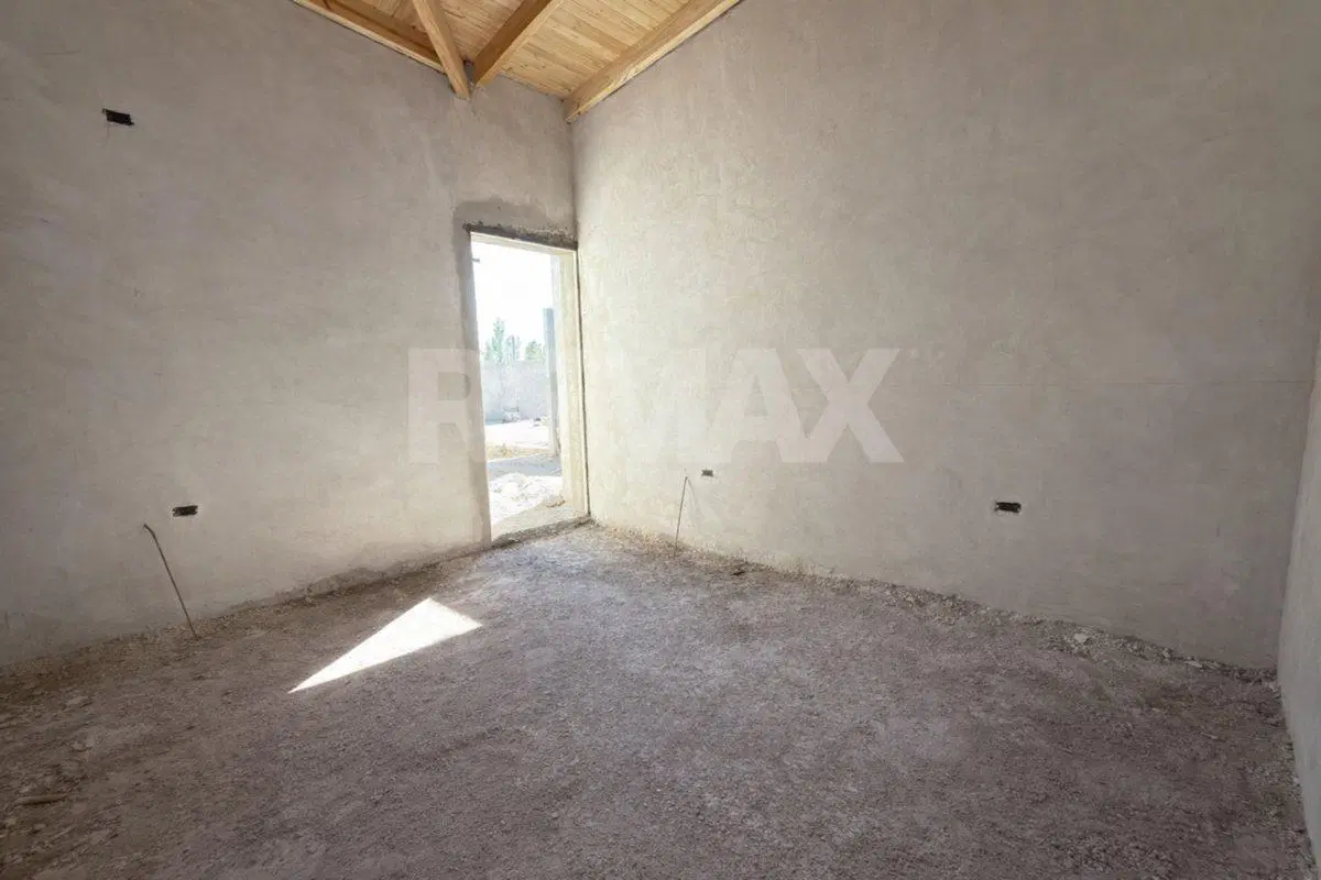 VENTA CASA 2 DORMITORIOS - B° GARDINAL NQN 5