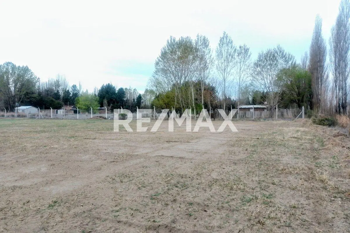 LOTE COMERCIAL/INDUSTRIAL EN VENTA 4