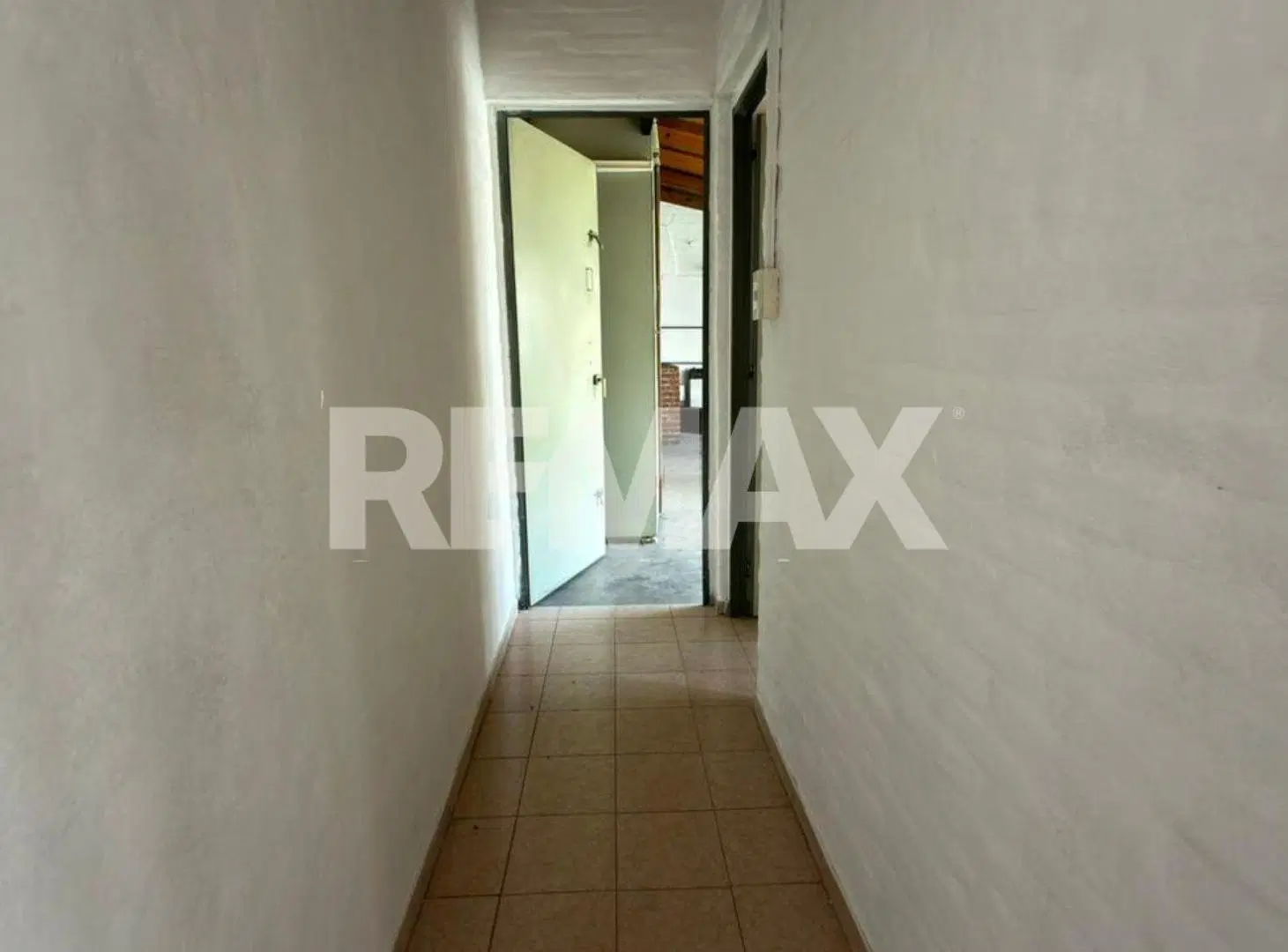 VENTA CASA EN PB CALLE BALLESTER 626 CENTENARIO 4