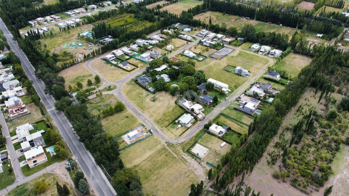 Terreno en venta B Privado Altos de Valentina