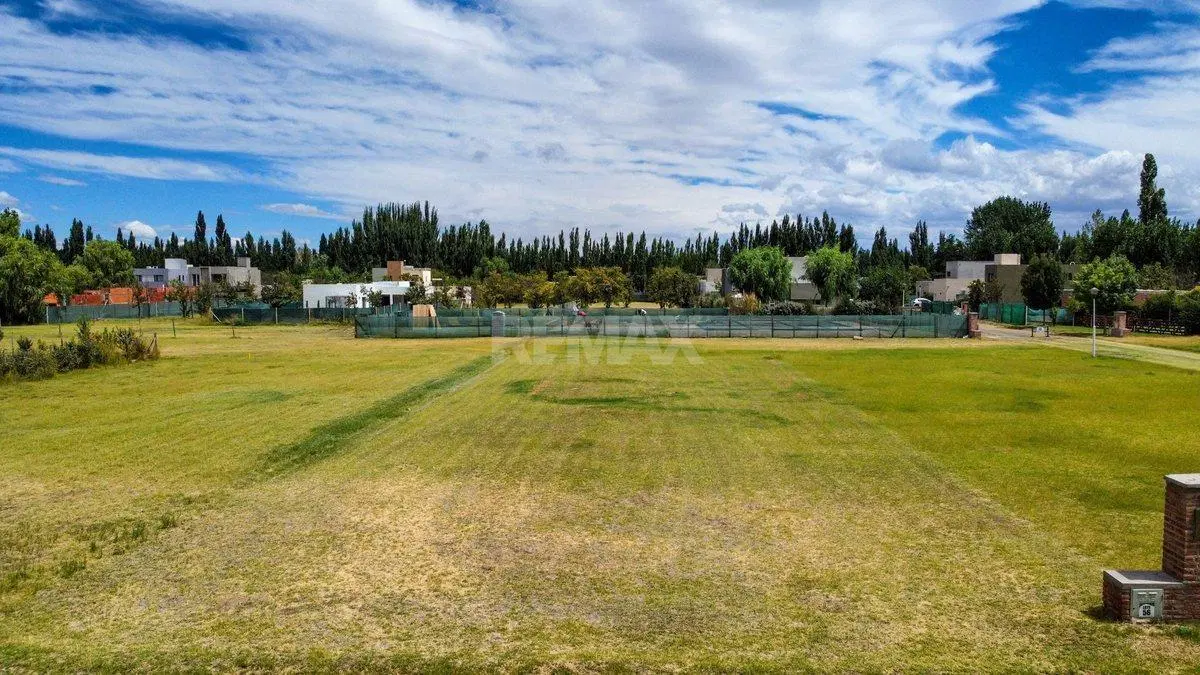 TERRENO EN VENTA 767,7 M2, ALTOS DE VALENTINA, NQN 2