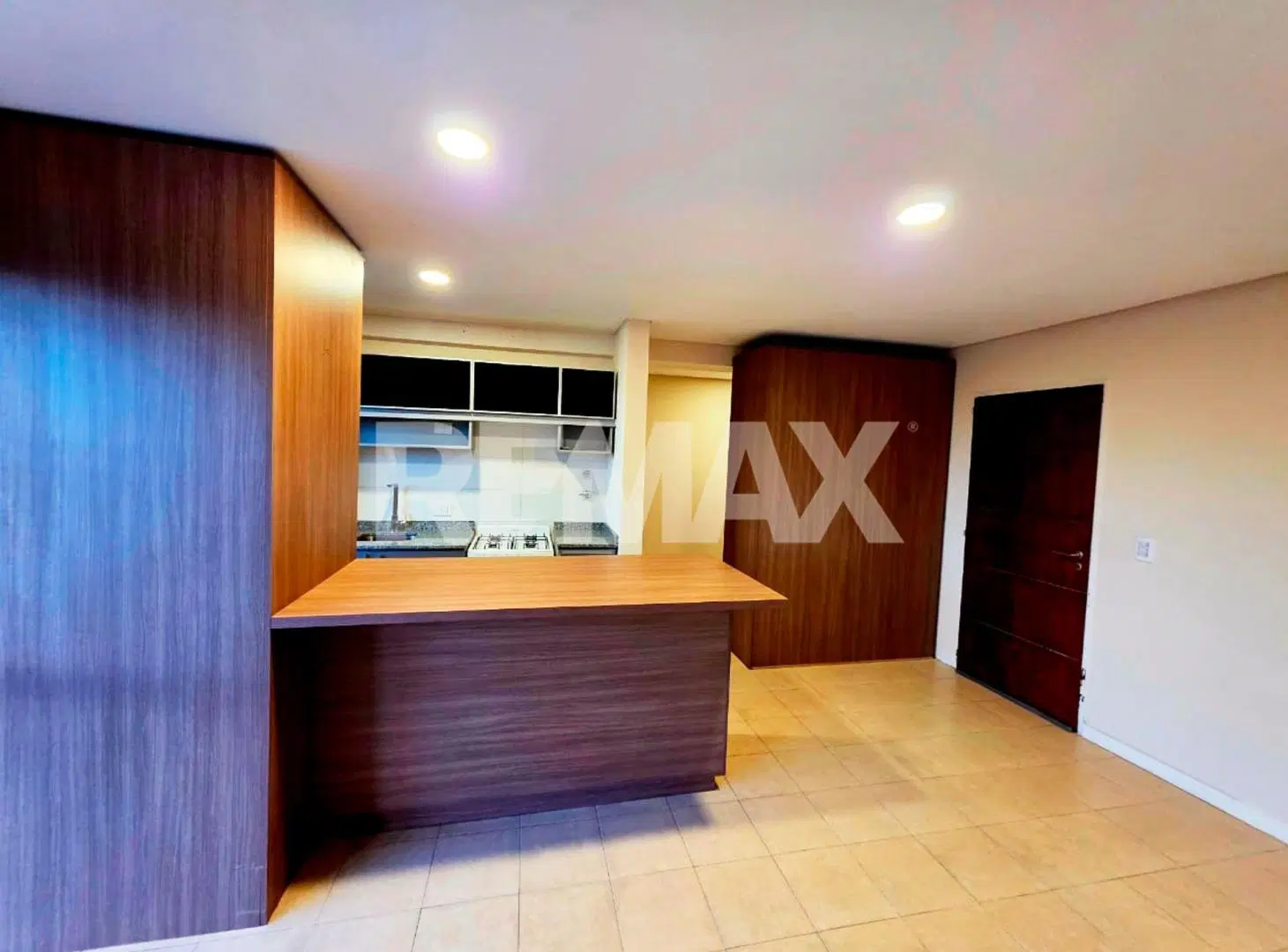 ALQUILER MONOAMBIENTE 40M2 C/BALCON- CIPO 3