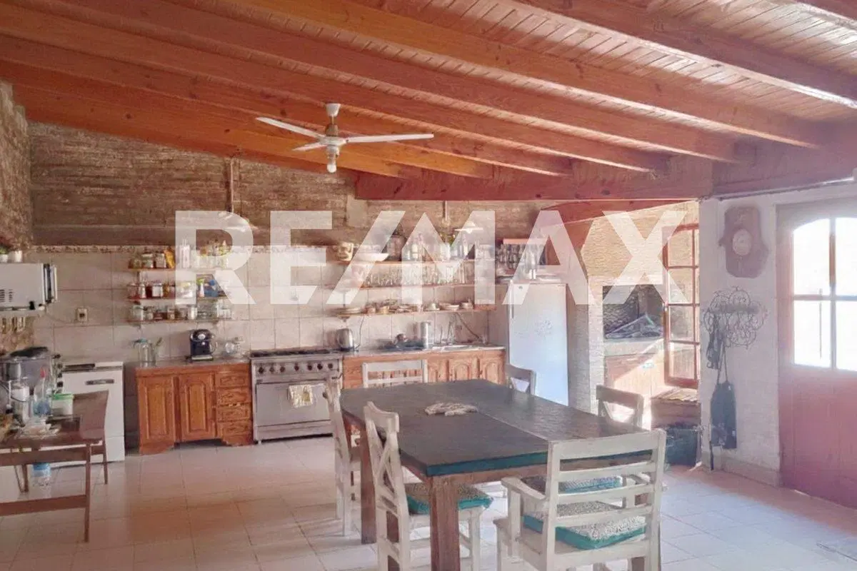 VENTA DE CASA 5 DORMITORIOS 2