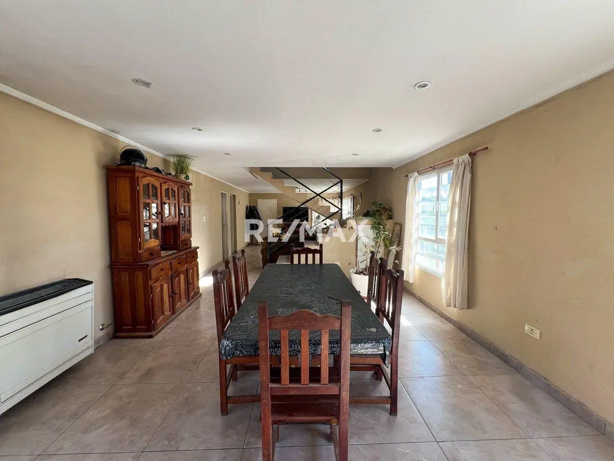 Venta de casa 4 dormitorios en Fernandez Oro 5