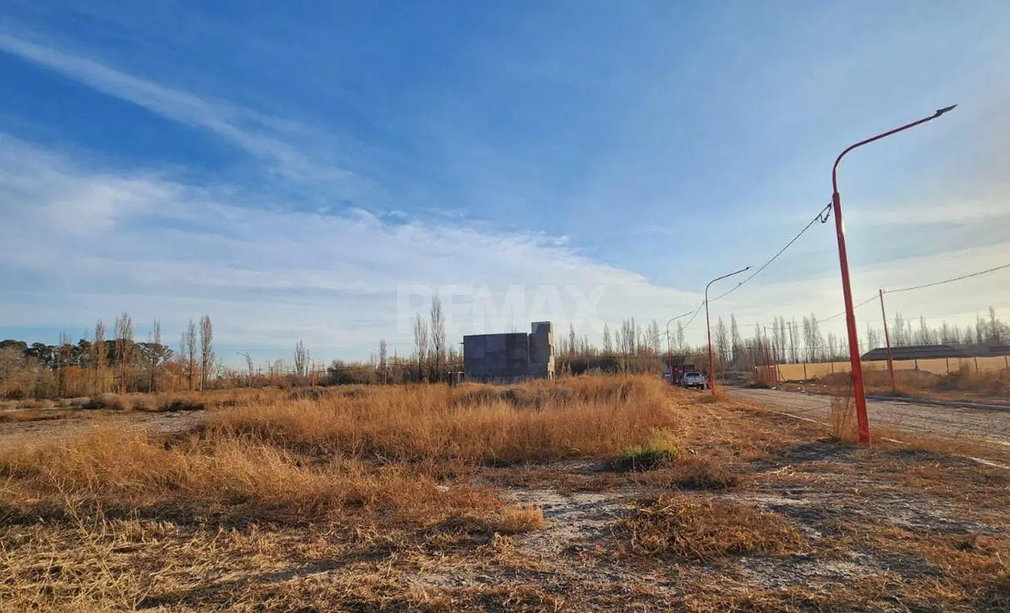 TERRENO EN VENTA 402 m2 PUEBLO NORTE CIPOLLETTI 3