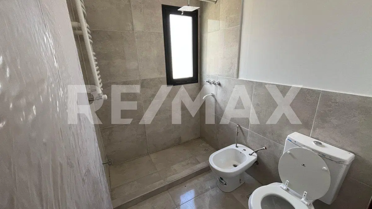 DUPLEX EN VENTA EN BARRIO GARDENIA 5
