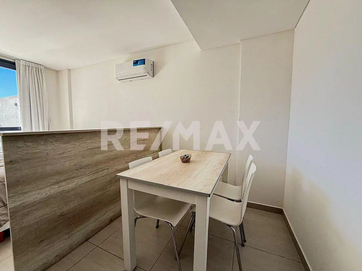 EN VENTA MONOAMBIENTE AMOBLADO POSESIÓN INMEDIATA 4