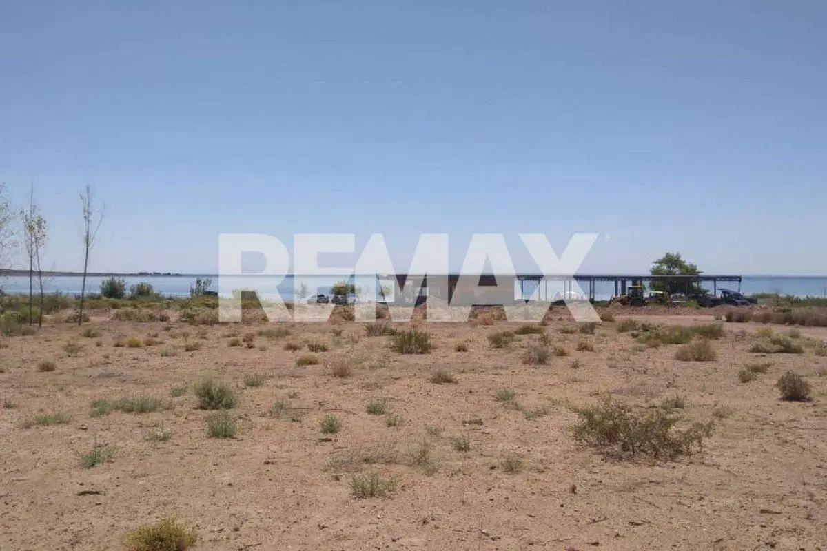 TERRENO EN VENTA BAHÍA DE PLAYAS LAGO MARI MENUCO 2