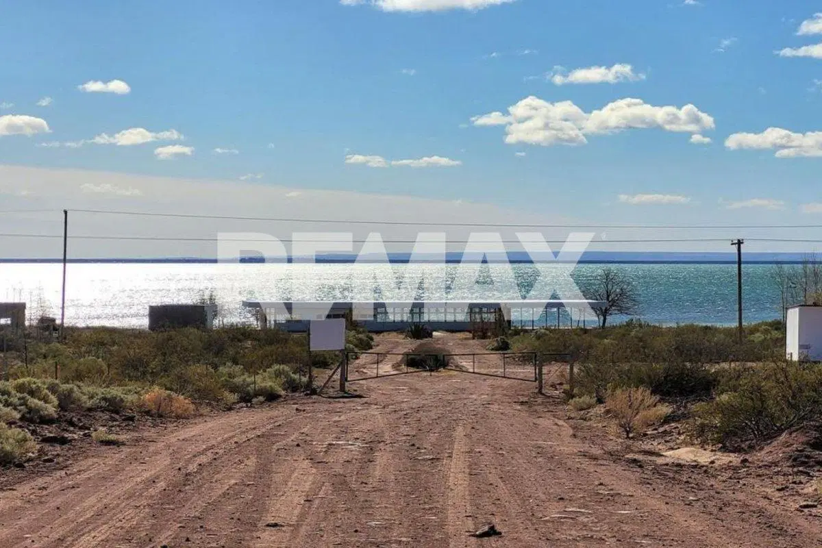 TERRENO EN VENTA BAHÍA DE PLAYAS LAGO MARI MENUCO 5