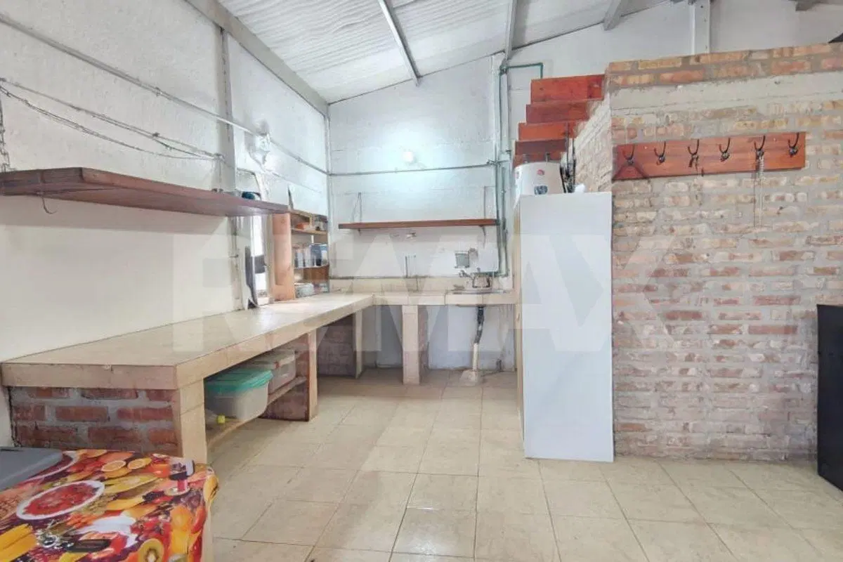 EN VENTA CASA EN Bº LLEQUEN - EL CHOCÓN 4