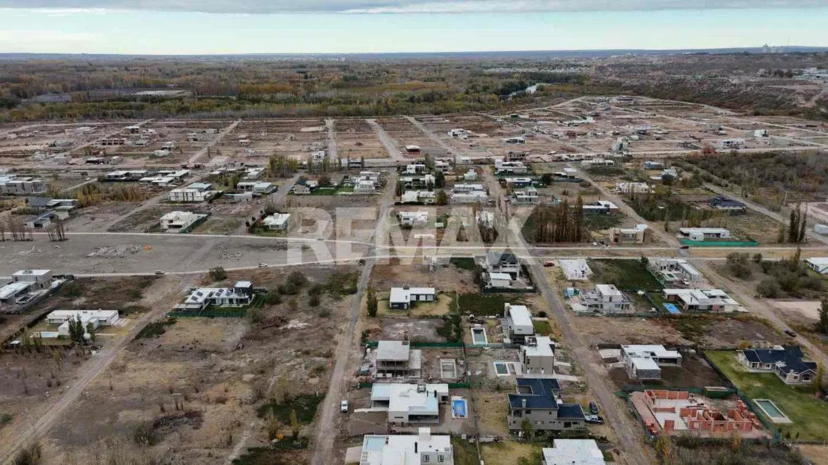 VENTA TERRENO EN BARRIO EL VERGEL UF 28 3
