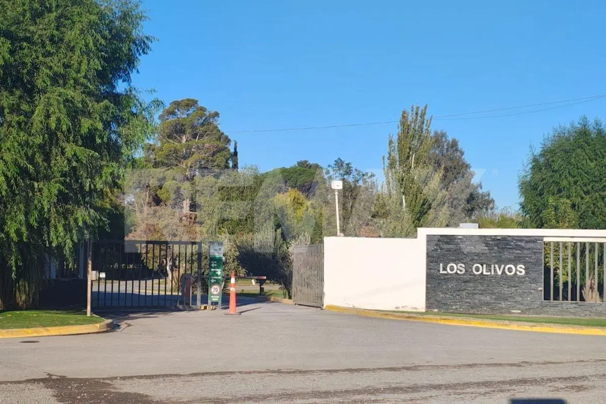 ALQUILER CASA EN Bº CLUB LOS OLIVOS|CENTENARIO|NQN 4