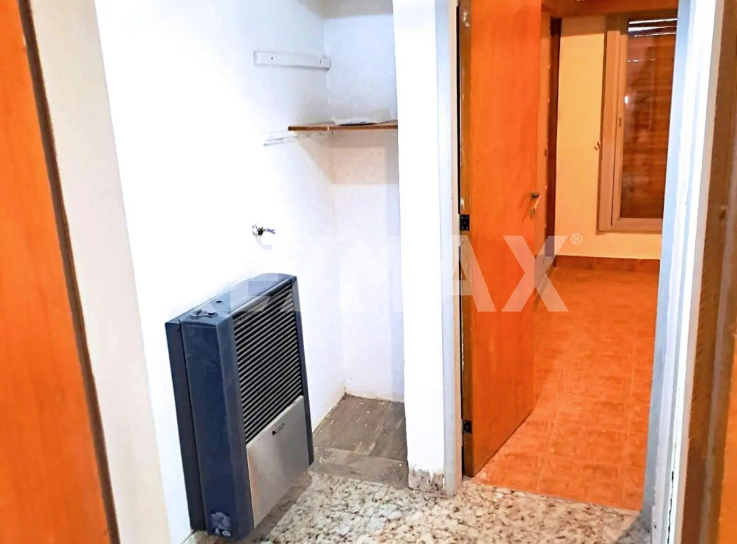 EN VENTA Casa 2 dormitorios + 2 Dptos 5