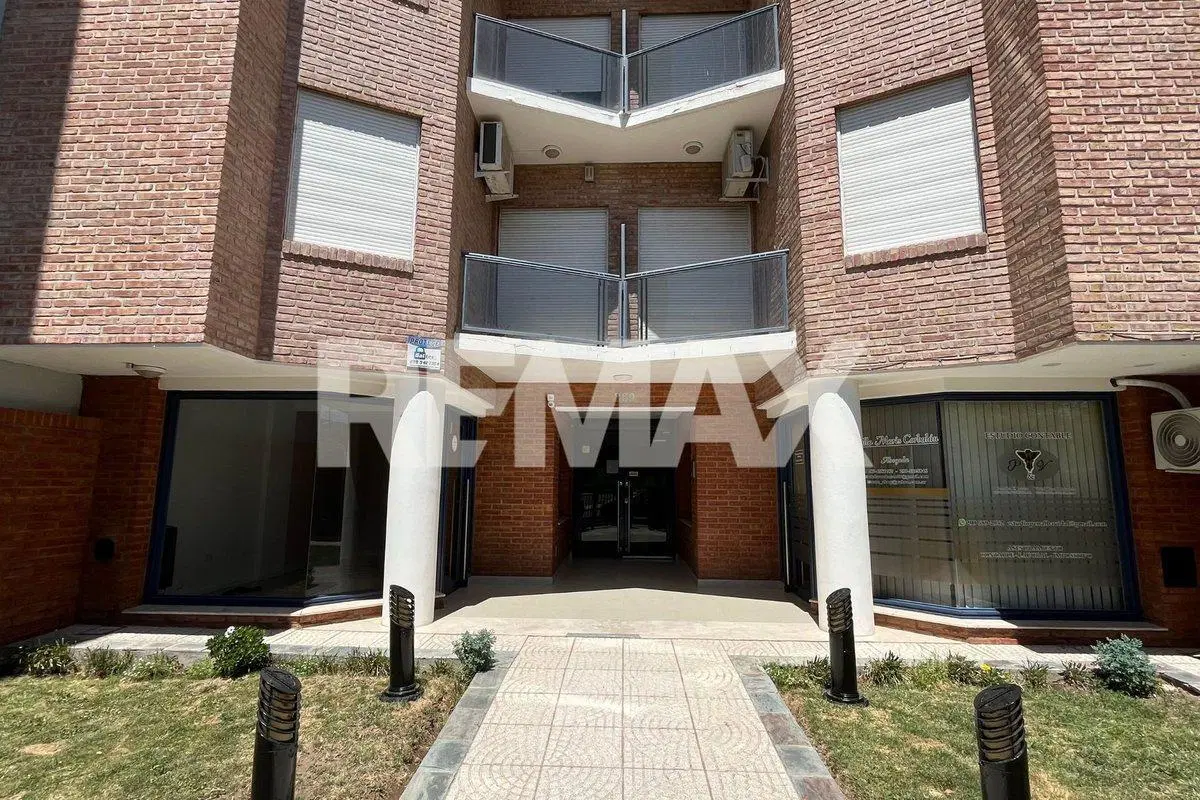 DEPARTAMENTO 2 DORMITORIOS CON COCHERA EN VENTA 3