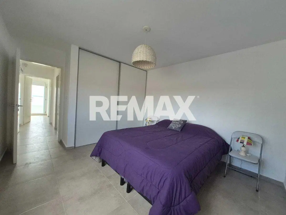 VENTA casa en B° La Península Lago Mari Menuco NQN 5