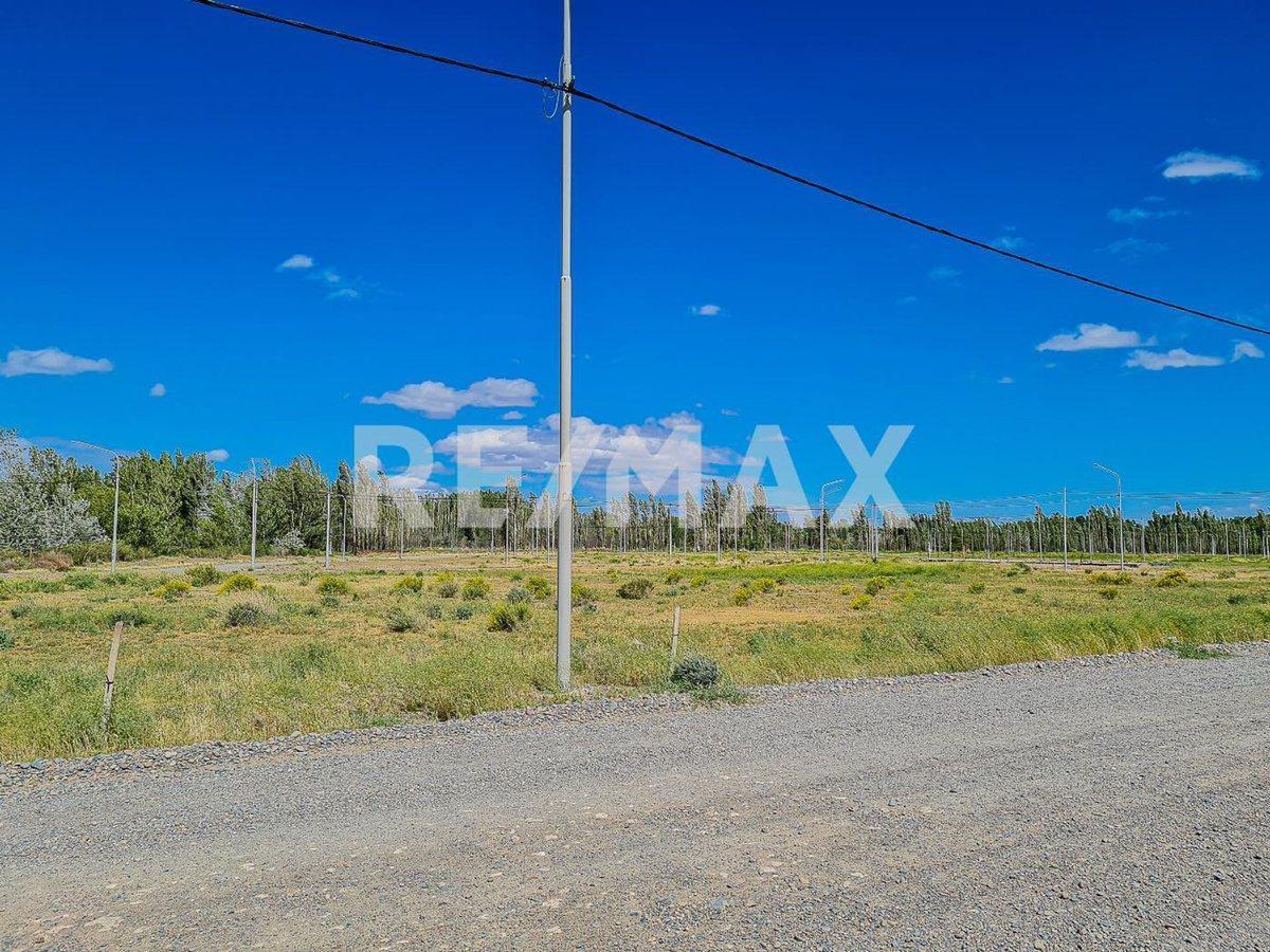 EN VENTA TERRENO TODOS LOS SERVICIOS LA HERRADURA