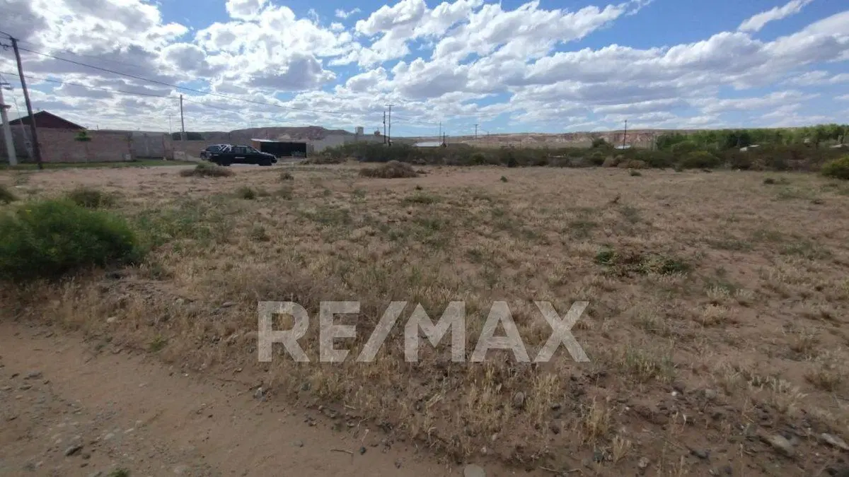 Lote Esquina 592 m2 - venta- Plottier 3