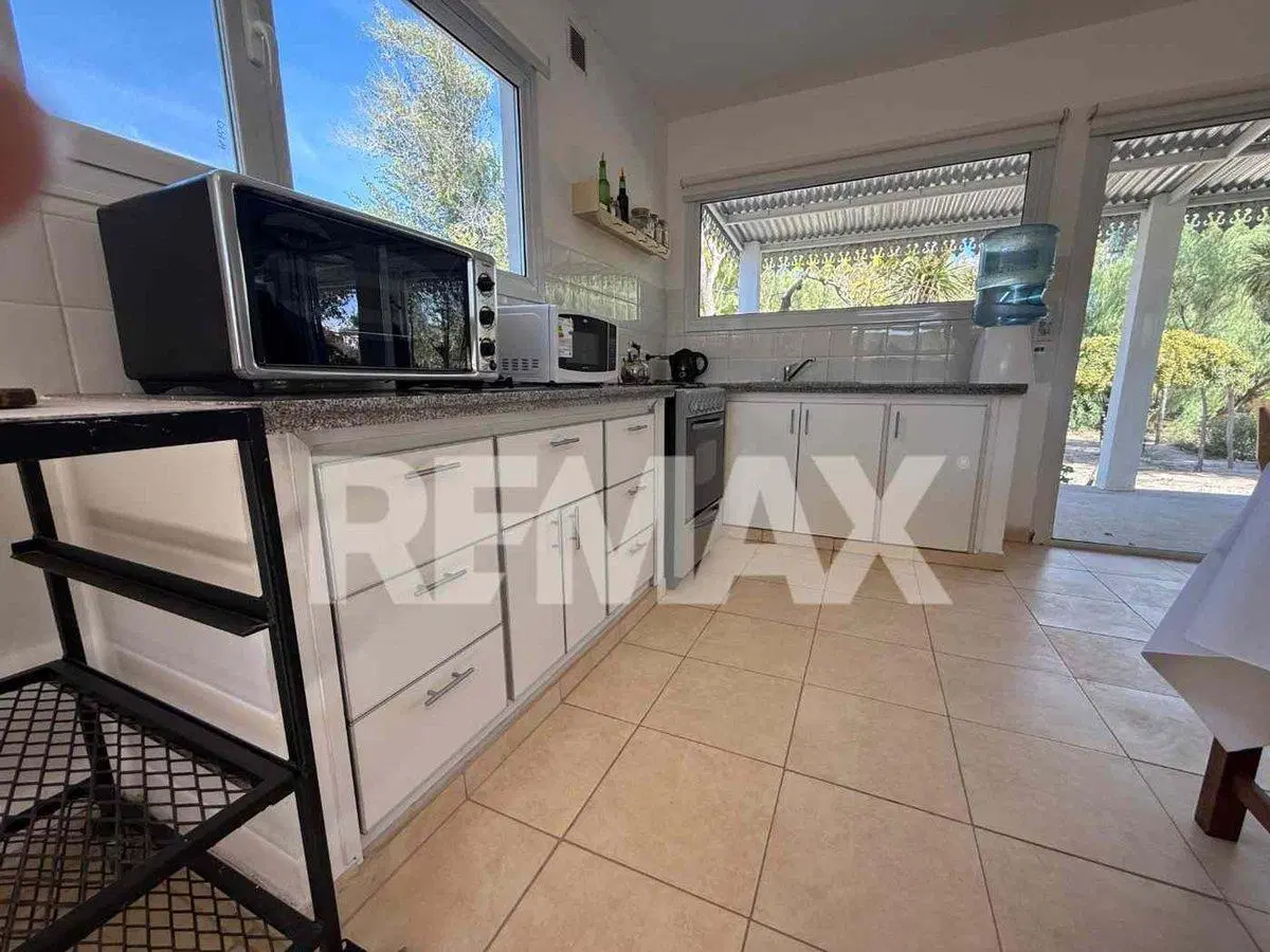 VENTA CASA CON PILETA Y BIOSFERA EN LAS GRUTAS 4