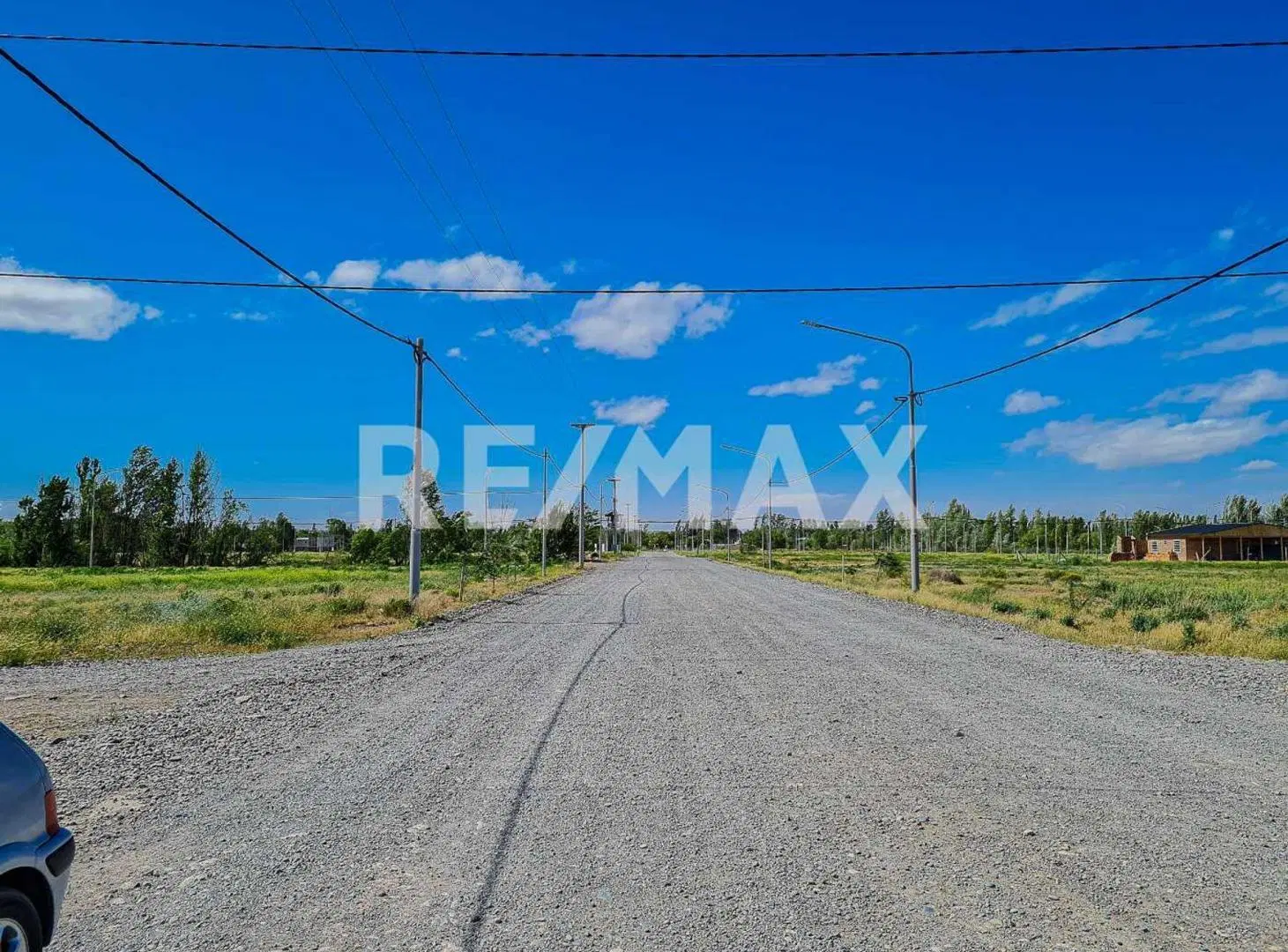 EN VENTA TERRENO TODOS LOS SERVICIOS Y POSESIÓN 4