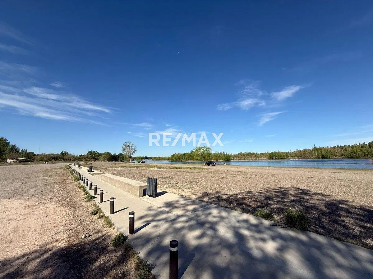 Terreno en venta B° La herradura 3