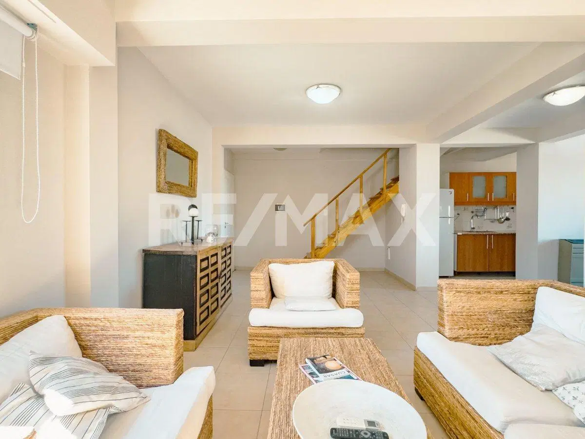 DEPARTAMENTO DE 2 DORMITORIOS, B° SANTA GENOVEVA 5