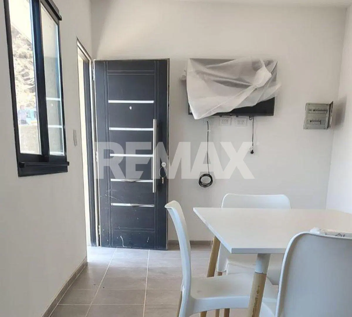 EN VENTA DPTO PARA RENTA COMPLEJO ZORBA AÑELO 5