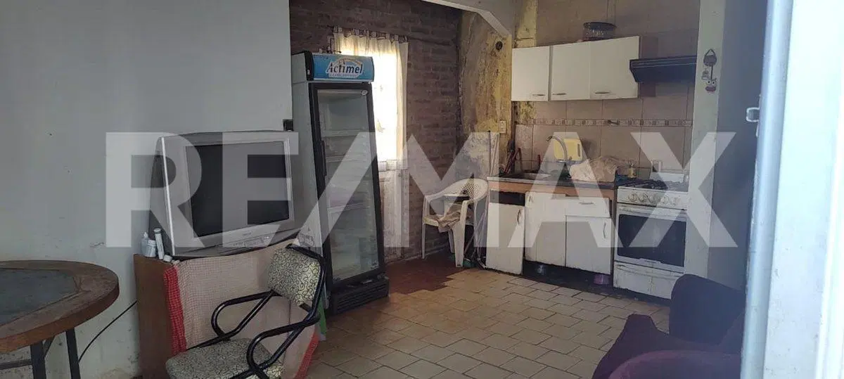 VENTA LOTE CON CONSTRUCCION- PRINGLES 564 2
