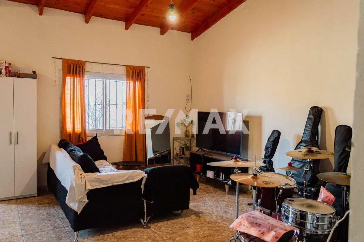 VENTA CASA 2 DORMITORIOS, THOMAS 5579, NEUQUÉN. 4