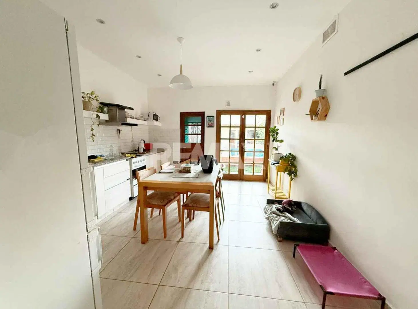 VENTA CASA 2 DORM. SOBRE MENGELLE 810, CIPO 4
