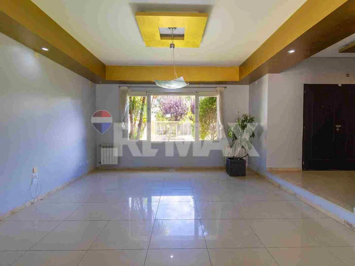 ALQUILER CASA CON PILETA EN JARDINES DEL REY 5