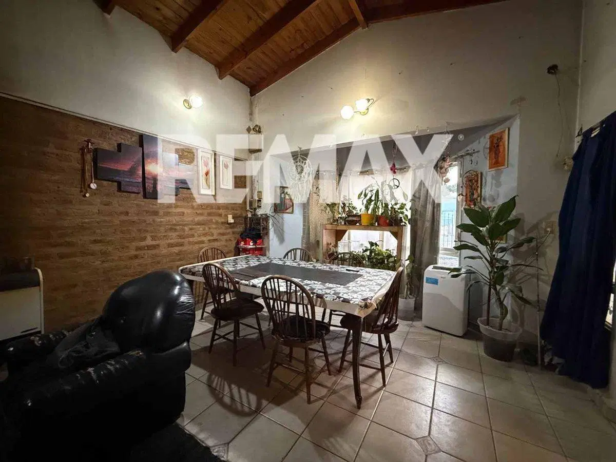 VENTA CASA 2 DORMITORIOS CON QUINCHO EN LAS GRUTAS 2