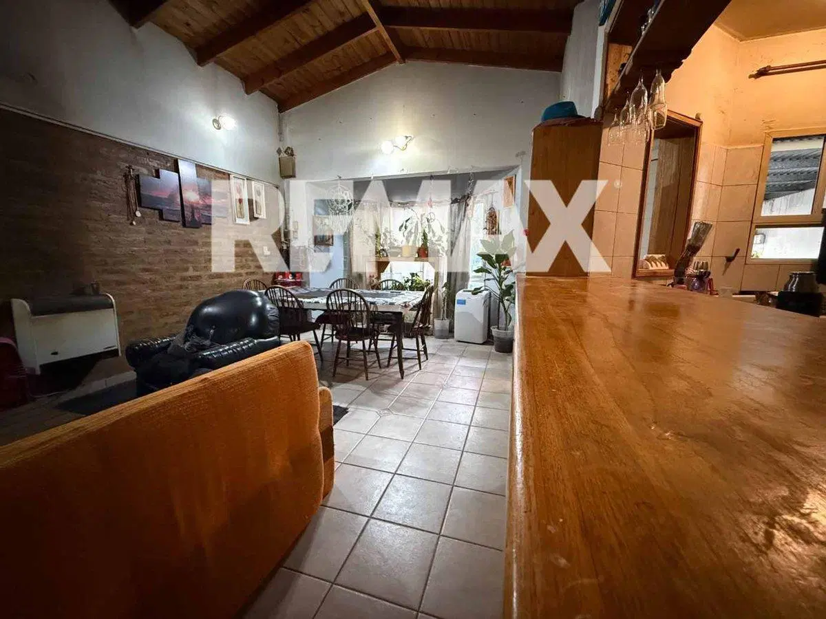 VENTA CASA 2 DORMITORIOS CON QUINCHO EN LAS GRUTAS 4