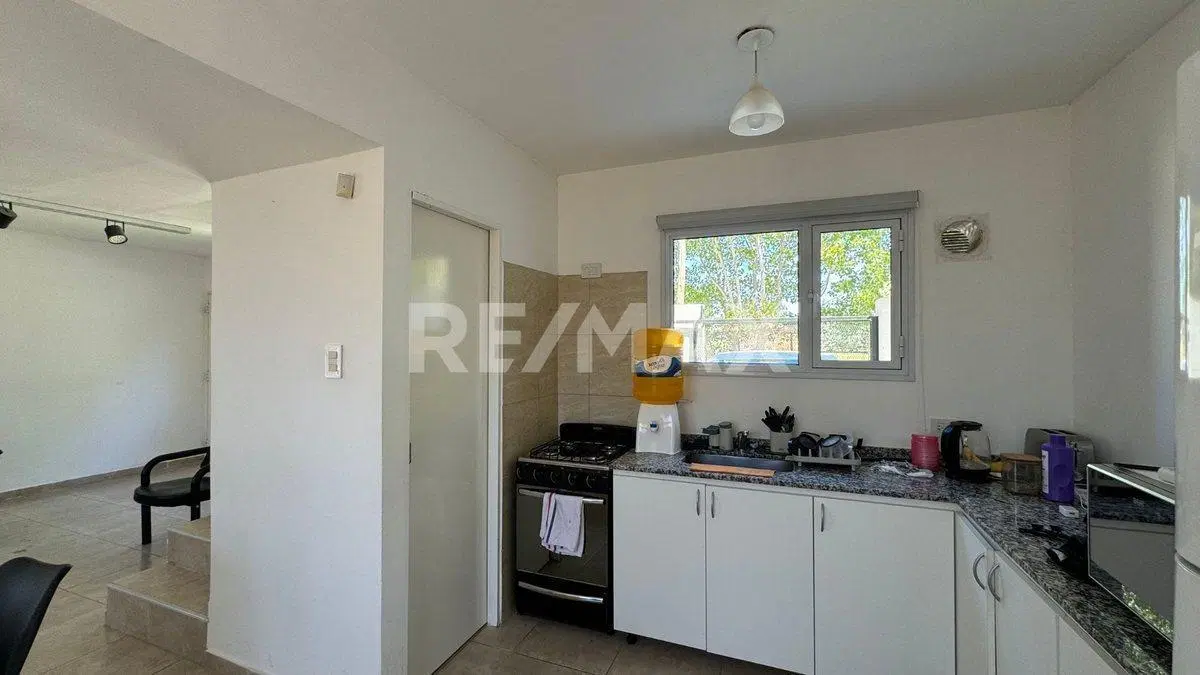 VENTA DÚPLEX 2 DORMITORIOS, AMULUEN 105, PLOTTIER 5