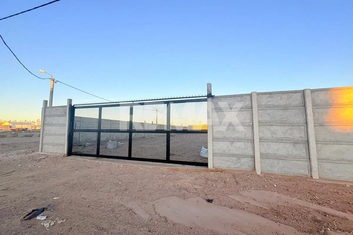 EN VENTA TERRENO PIN CENTENARIO 1200 M2 2