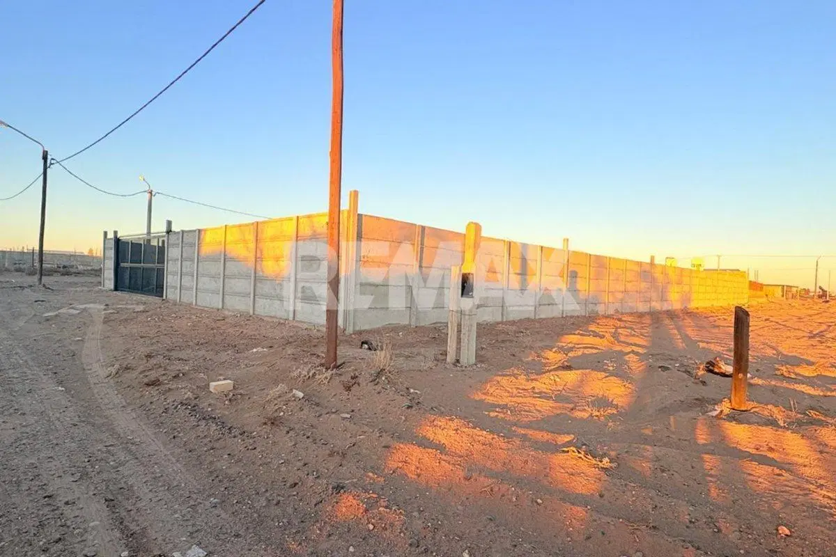 EN VENTA TERRENO PIN CENTENARIO 1200 M2 4