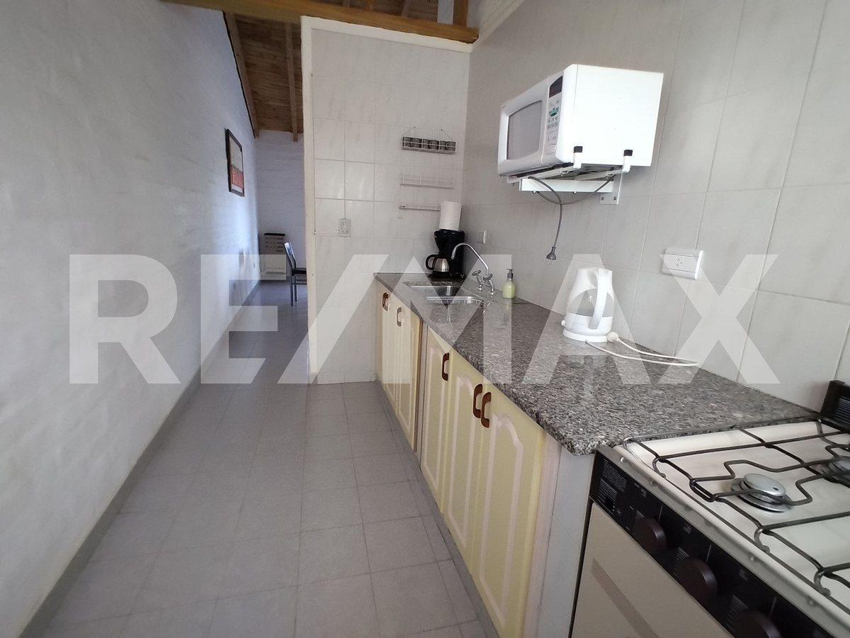 Foto de VENTA CASA CON DEPARTAMENTO EN LAS GRUTAS, imagen 2