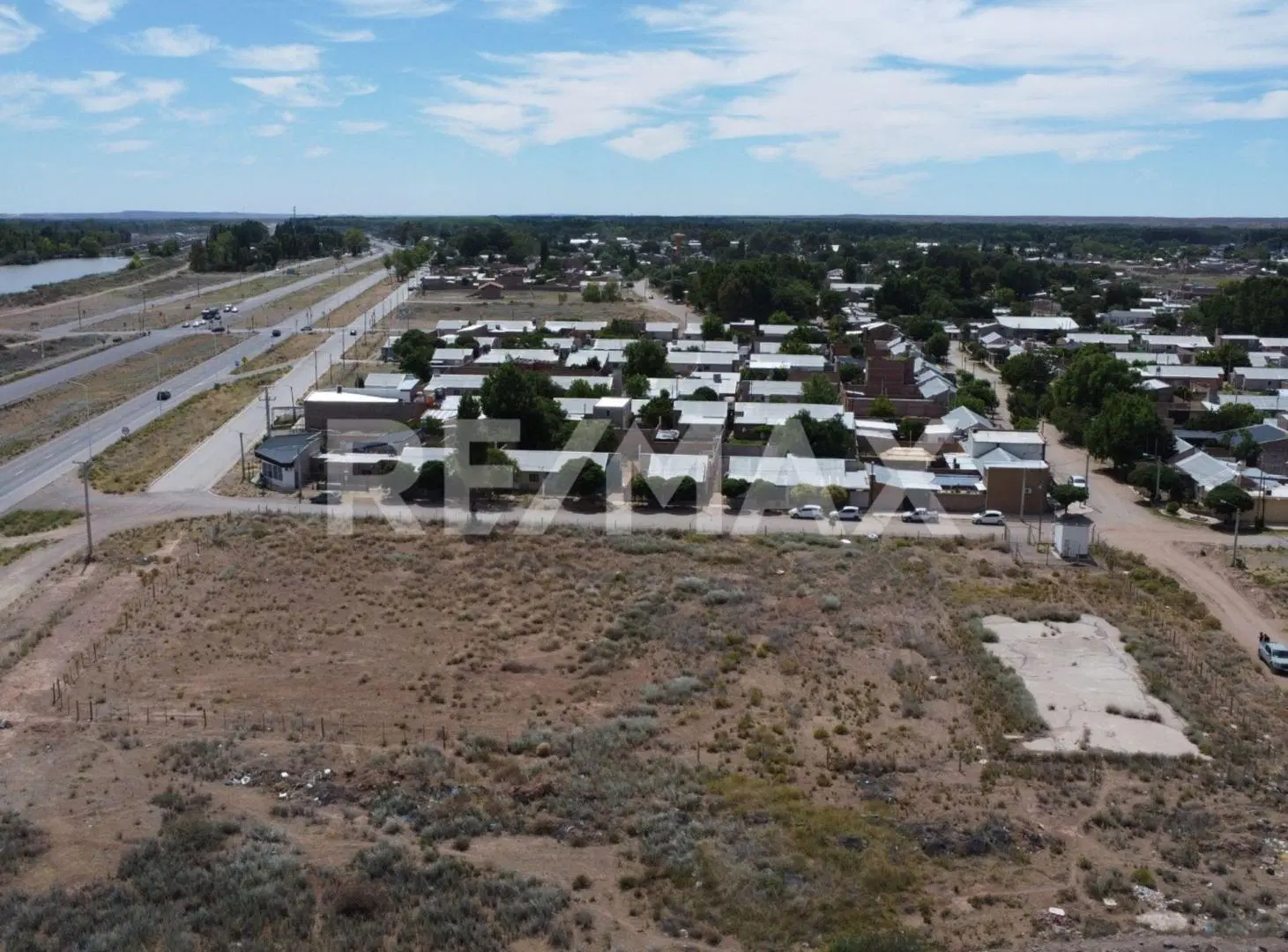 VENTA LOTE 5553 m2 sobre Ruta 22 2