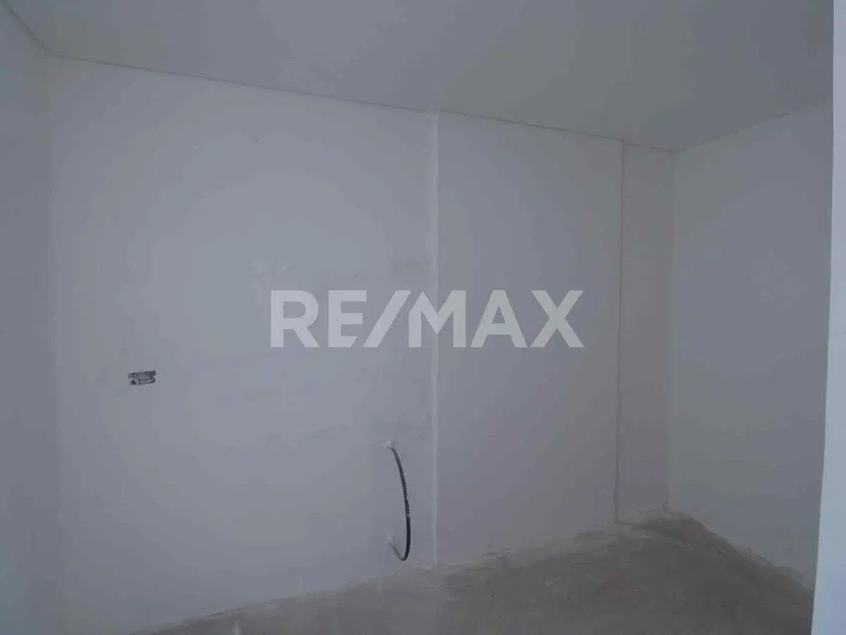 VENTA DEPTO SEMIPISO DE 2 DORMITORIOS CON COCHERA 2