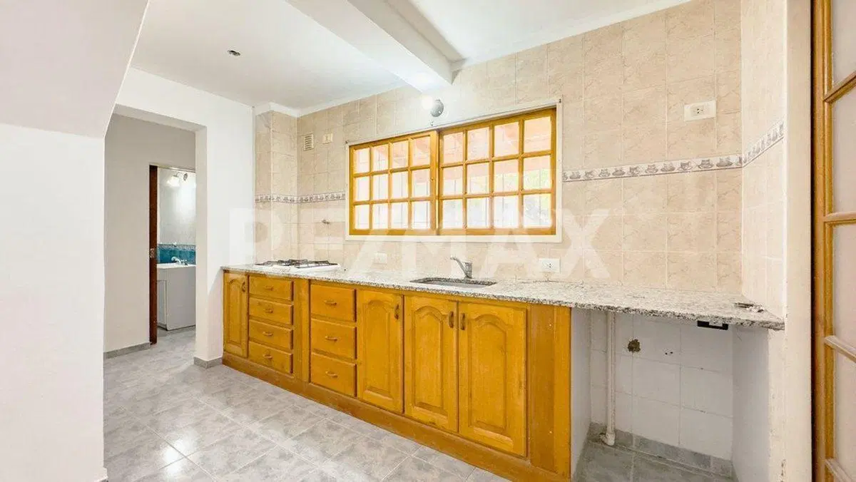 CASA CON DOS DEPARTAMENTOS - TEJAS ROJAS - NEUQUÉN 4