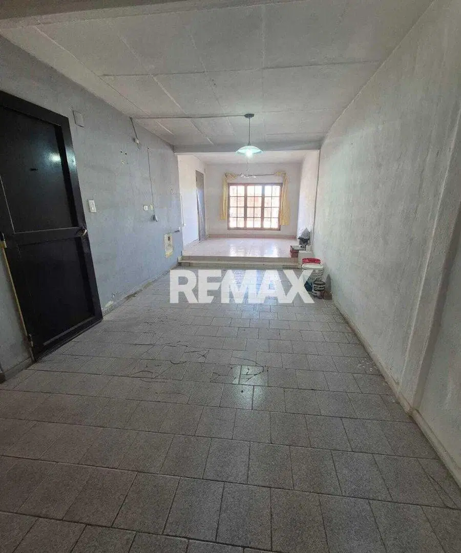 VENTA - CASA CON POTENCIAL COMERCIAL - CENTENARIO 3