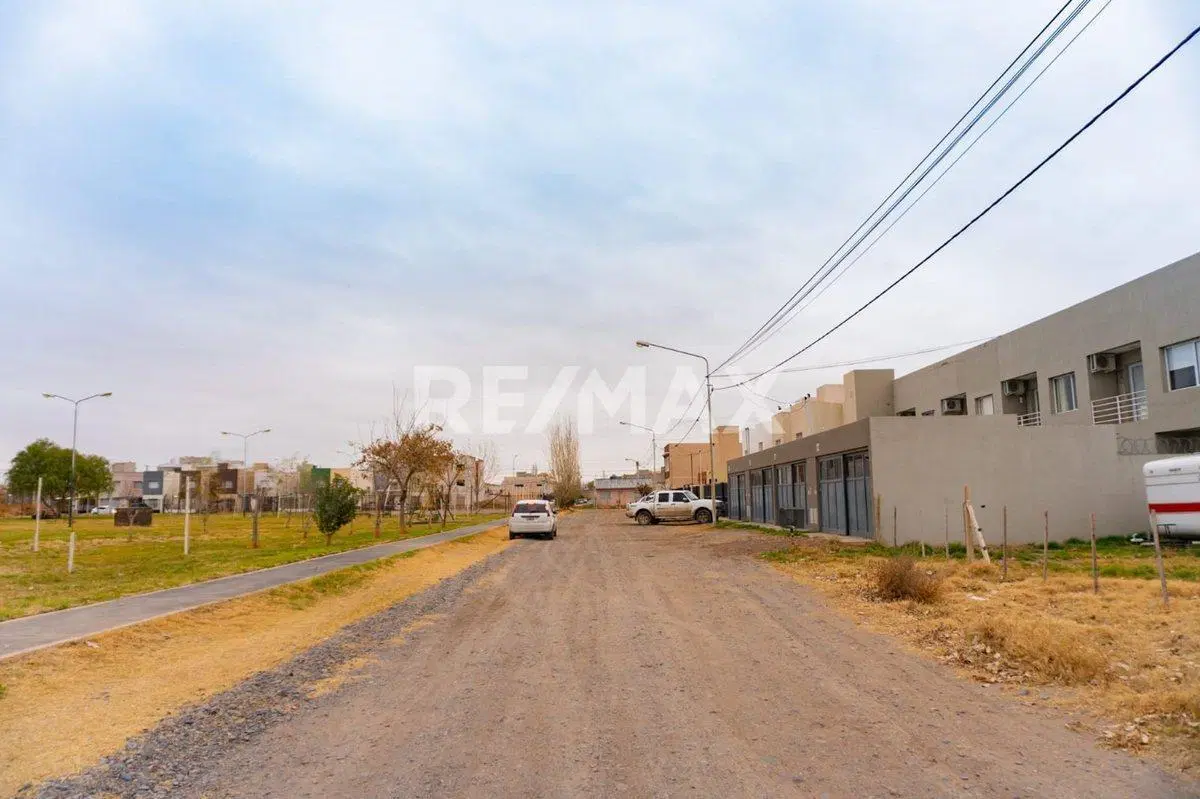 VENTA TERRENO 600M2 ANAYA Y SAYEN - NQN 3