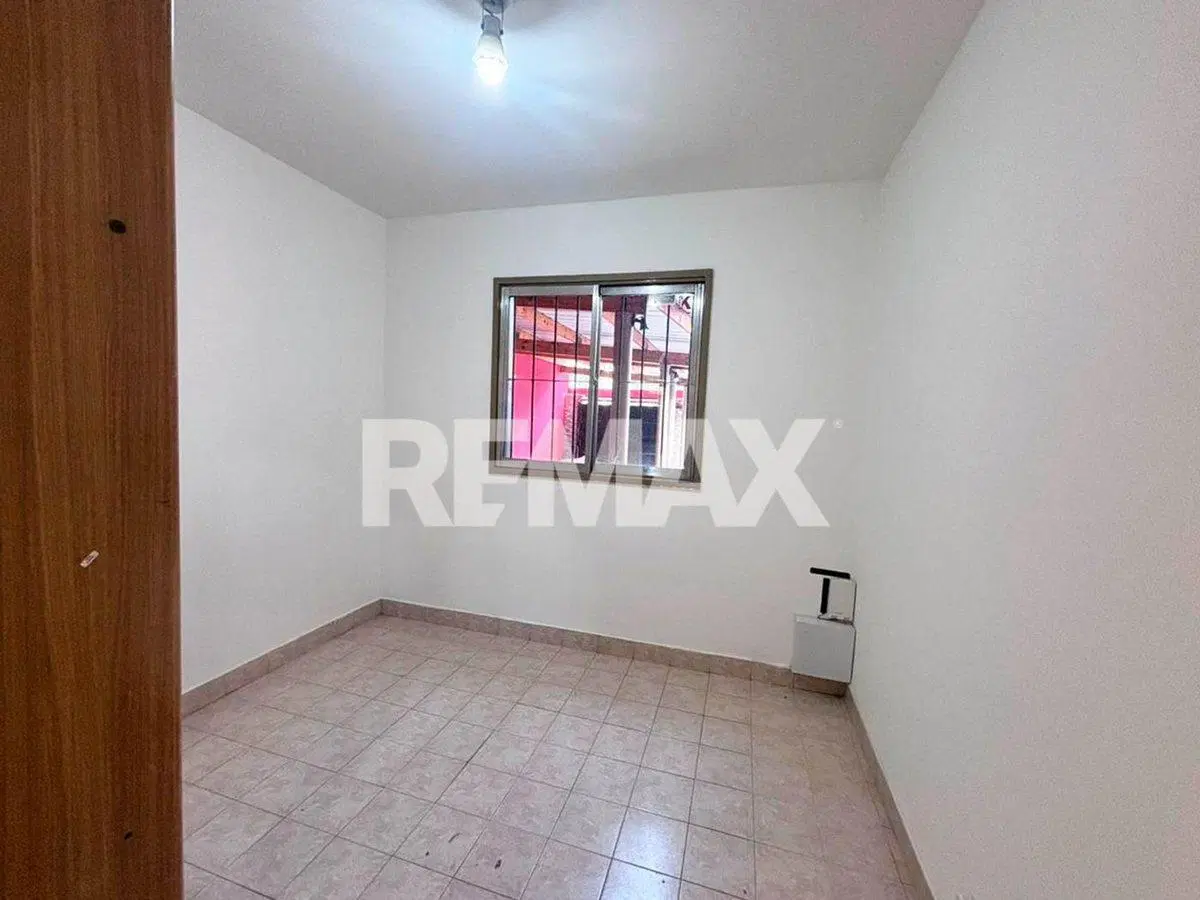 ALQUILER CASA 3 DORM. EN CALLE LINARES - NEUQUEN 2