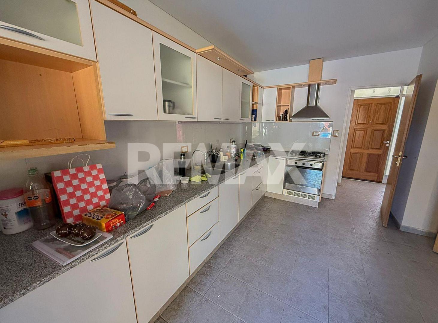 Foto de VENTA CASA 3 DORM C/PILETA APTA CREDITO NQN, imagen 4