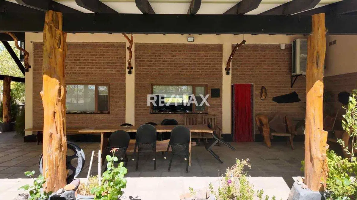CASA EN VENTA | VILLA EL CHOCON | 3 DORMITORIOS 3