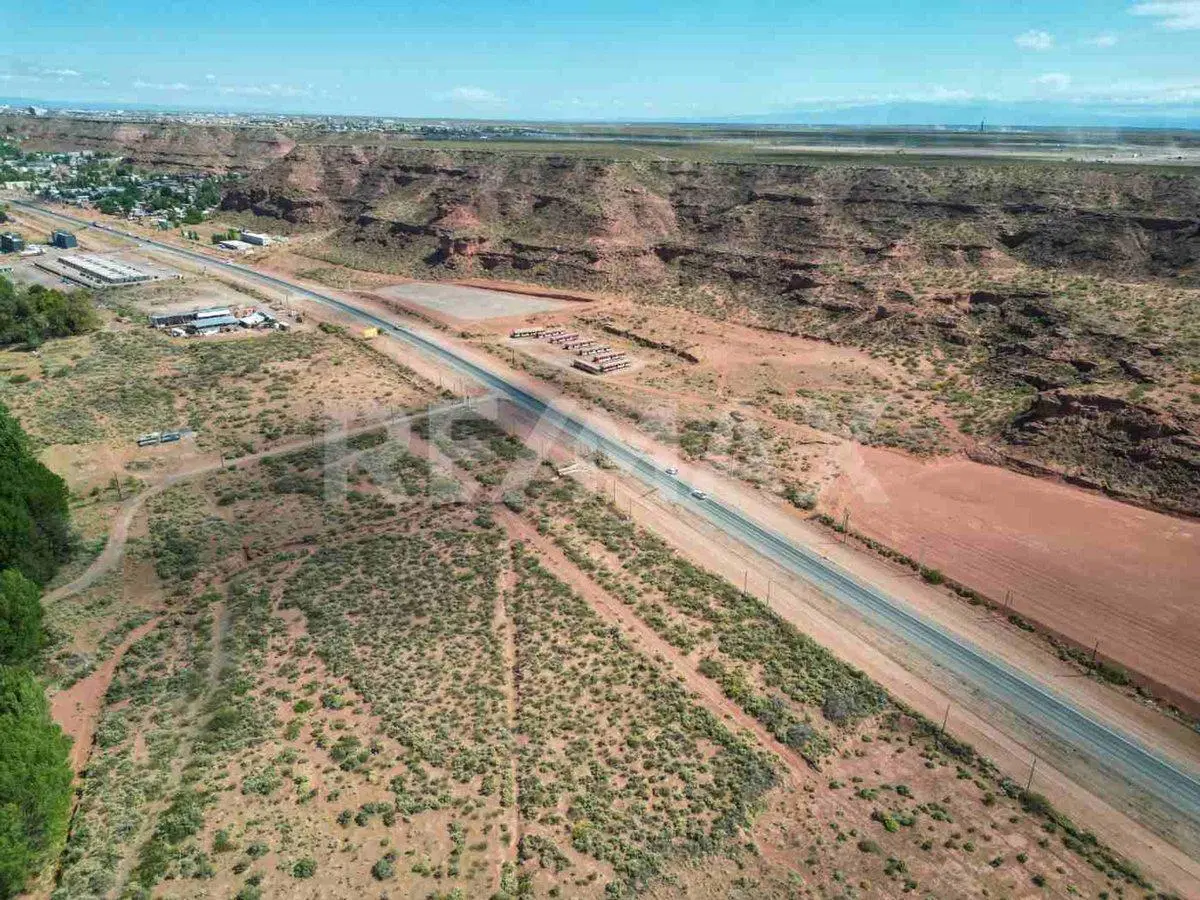 VENTA TERRENO EN VACA MUERTA CON FRENTE DE RUTA 3